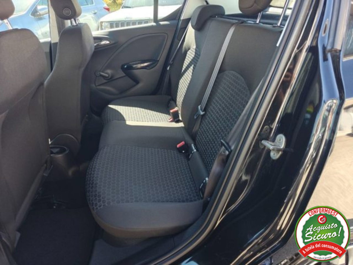 Opel Corsa 1.2 5 porte Advance (9)