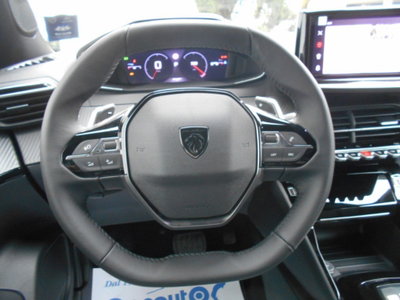 Peugeot 2008 54 kWh Allure (13)