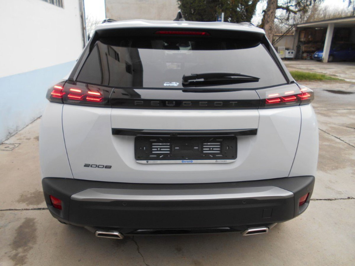 Peugeot 2008 54 kWh Allure (14)