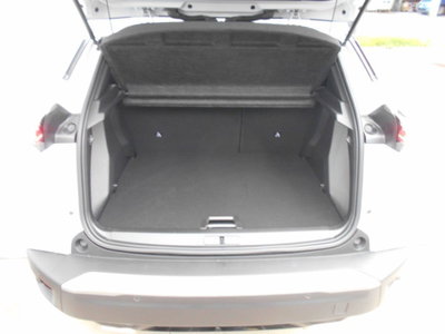 Peugeot 2008 54 kWh Allure (16)