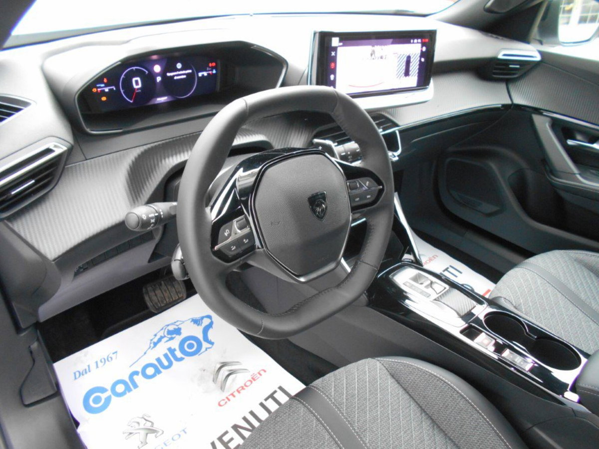 Peugeot 2008 54 kWh Allure (4)