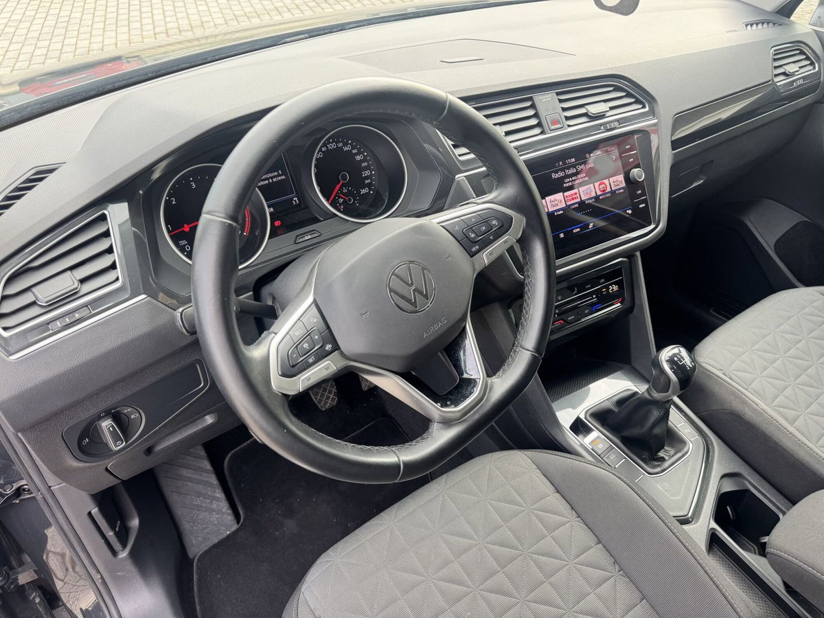 Volkswagen Tiguan 2.0 TDI SCR Life (8)