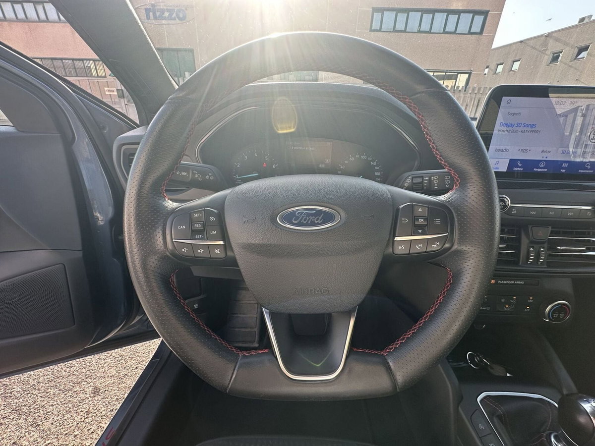Ford Focus Station Wagon 1.0 EcoBoost 125 CV Start&Stop SW ST Line (9)