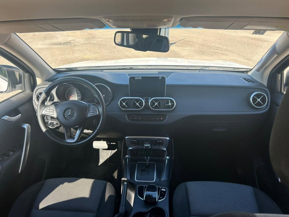Mercedes-Benz Classe X Pick-up 220 d 4Matic Progressive (11)