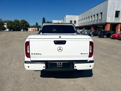 Mercedes-Benz Classe X Pick-up 220 d 4Matic Progressive (4)