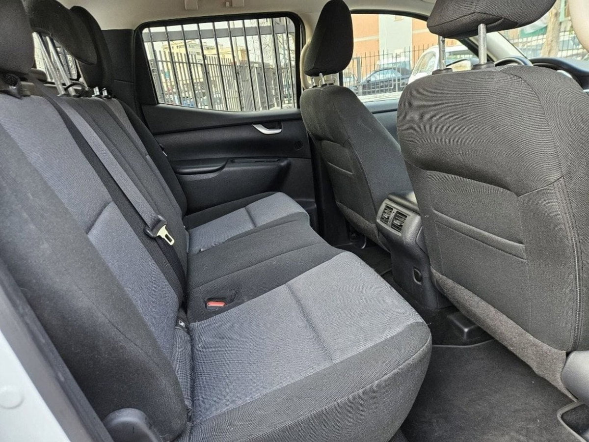 Mercedes-Benz Classe X Pick-up 220 d 4Matic Progressive (13)