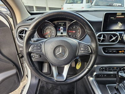 Mercedes-Benz Classe X Pick-up 220 d 4Matic Progressive (14)
