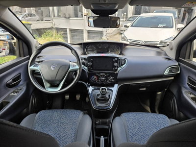 Lancia Ypsilon 1.0 FireFly 5 porte S&S Hybrid Ecochic Silver (10)