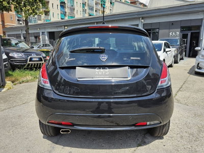 Lancia Ypsilon 1.0 FireFly 5 porte S&S Hybrid Alberta Ferretti (5)
