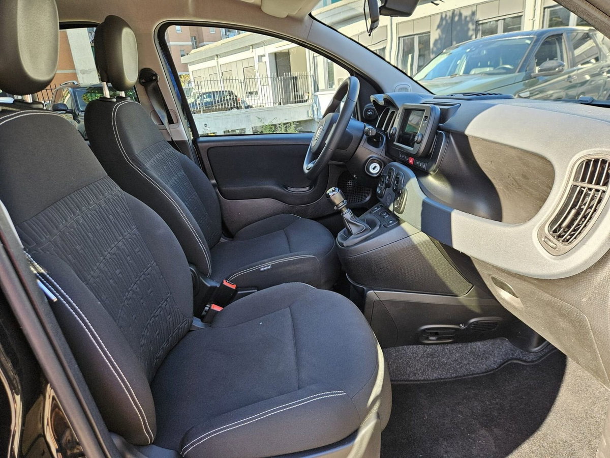 Fiat Panda 1.0 FireFly S&S Hybrid City Cross (12)