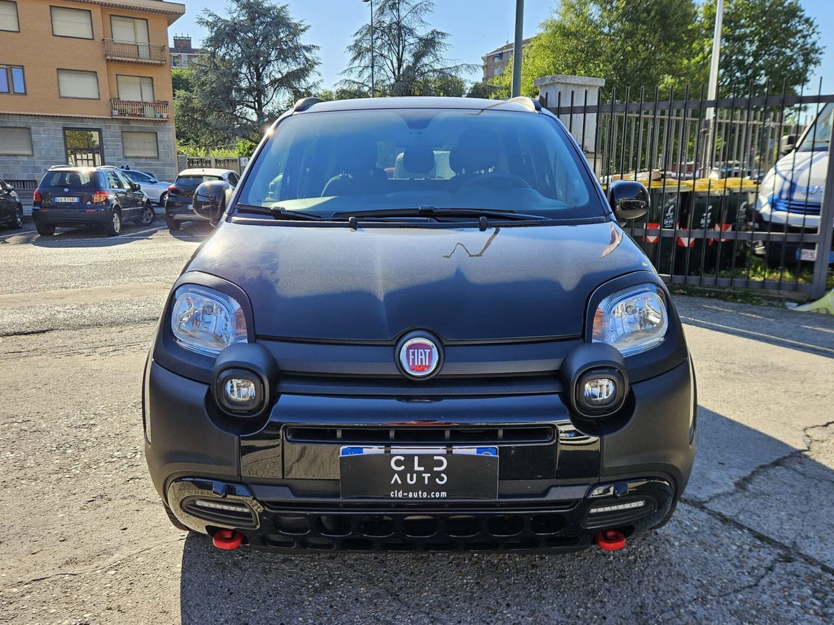Fiat Panda 1.0 FireFly S&S Hybrid City Cross (2)