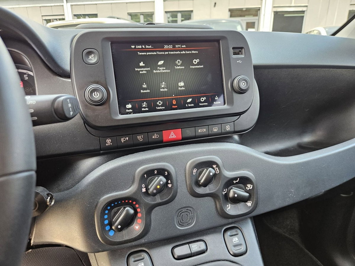 Fiat Panda 1.0 FireFly S&S Hybrid City Cross (15)