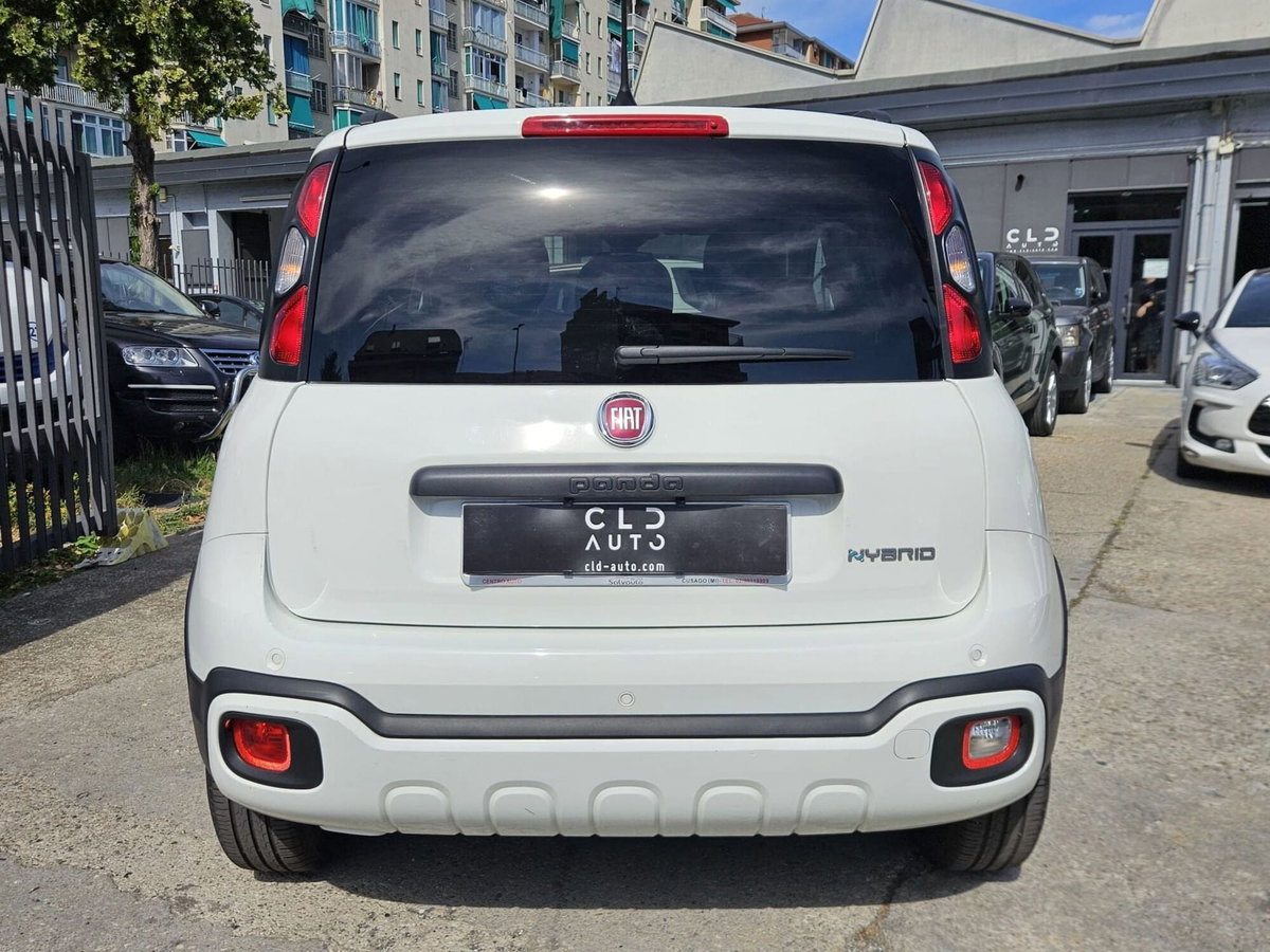 Fiat Panda 1.0 FireFly S&S Hybrid City Cross (5)