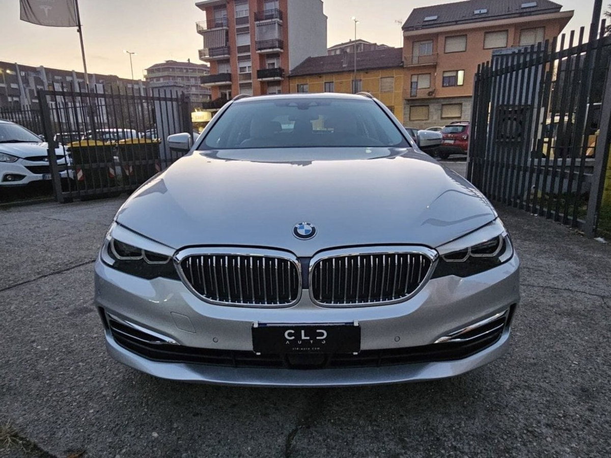 BMW Serie 5 Touring 520d  Luxury (2)