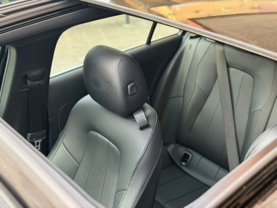 Mercedes-Benz Classe A 200 d Premium (8)