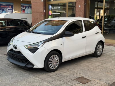 Toyota Aygo 1.0 VVT-i 72 CV 5 porte x-clusiv usata