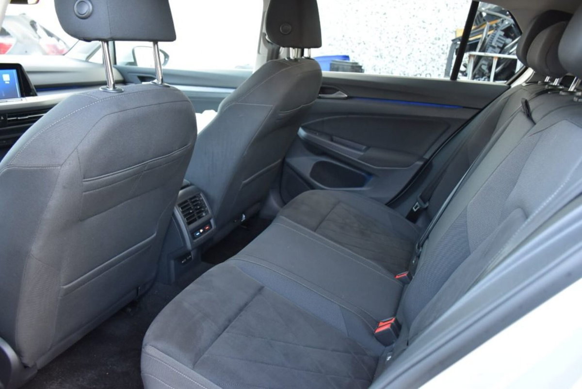 Volkswagen Golf 2.0 TDI SCR Style (19)