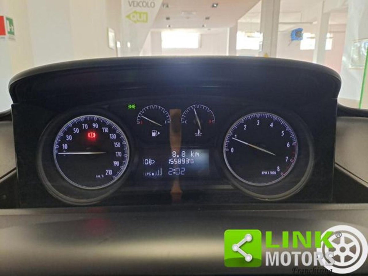 Lancia Ypsilon 1.2 69 CV 5 porte GPL Ecochic Alberta Ferretti (10)