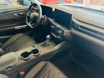 Ford Mustang Coupé Fastback 2.3 EcoBoost (11)