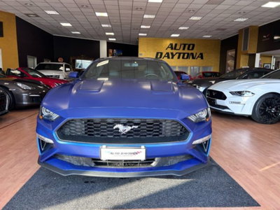 Ford Mustang Coupé Fastback 2.3 EcoBoost (2)
