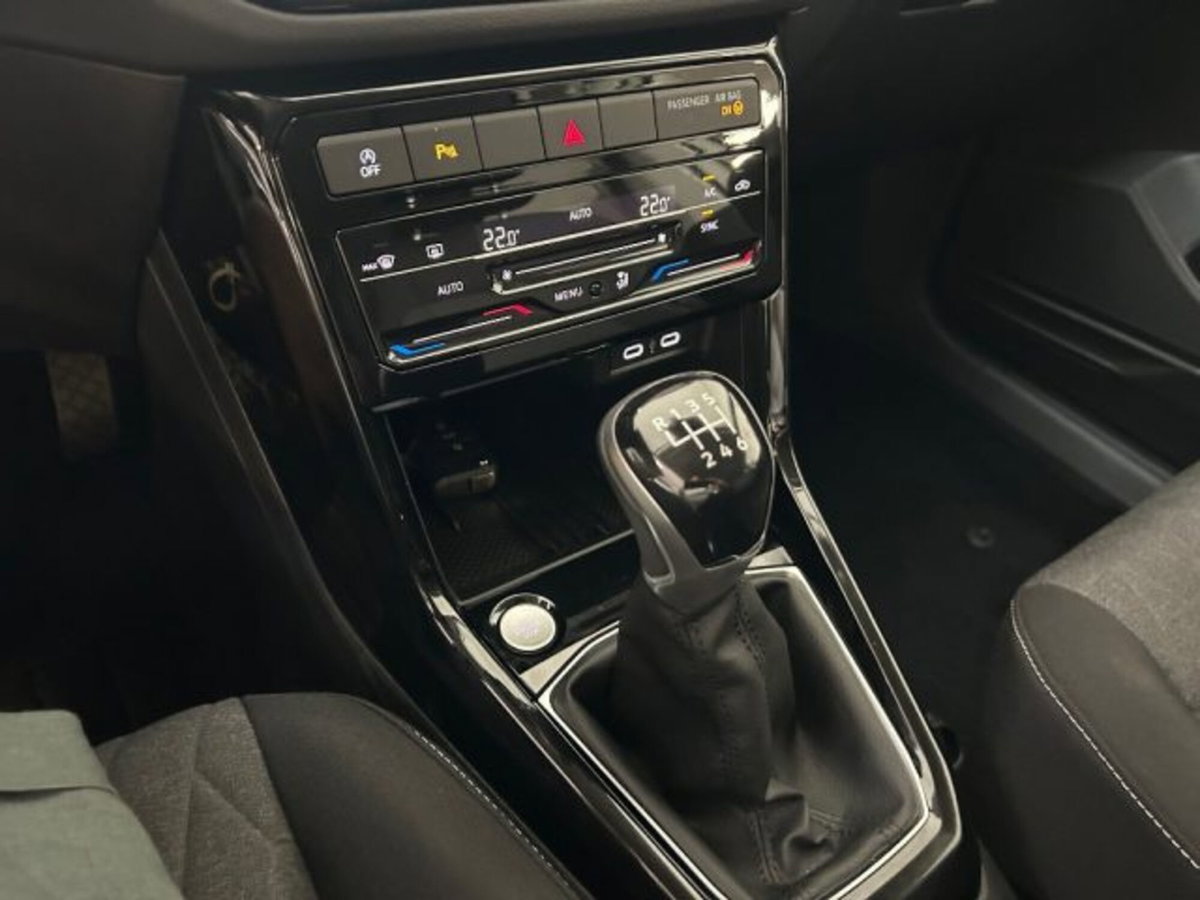 Volkswagen T-Cross 1.0 tsi Edition 115cv (15)