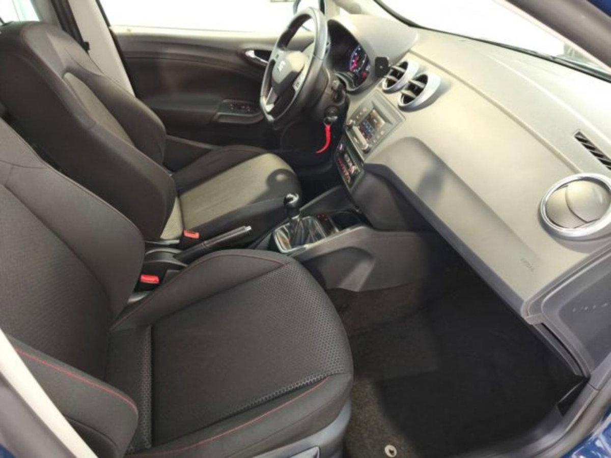 SEAT Ibiza 1.2 TSI 90 CV 5p. FR (14)