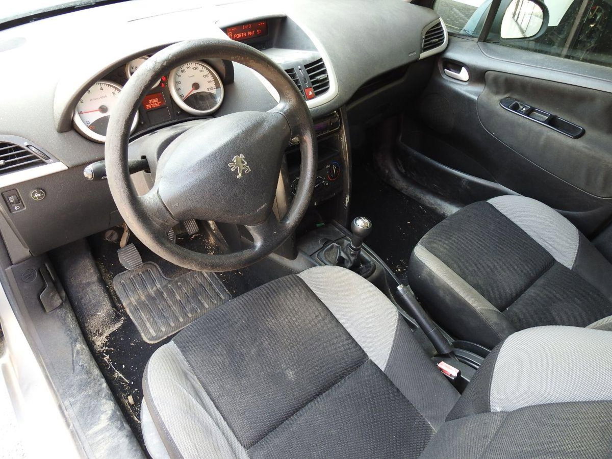 Peugeot 207 SW 8V 75CV X Line ECO GPL (12)