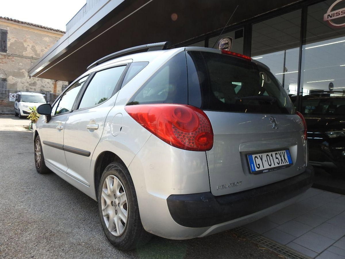 Peugeot 207 SW 8V 75CV X Line ECO GPL (3)