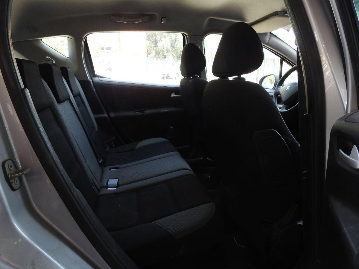 Peugeot 207 SW 8V 75CV X Line ECO GPL (6)