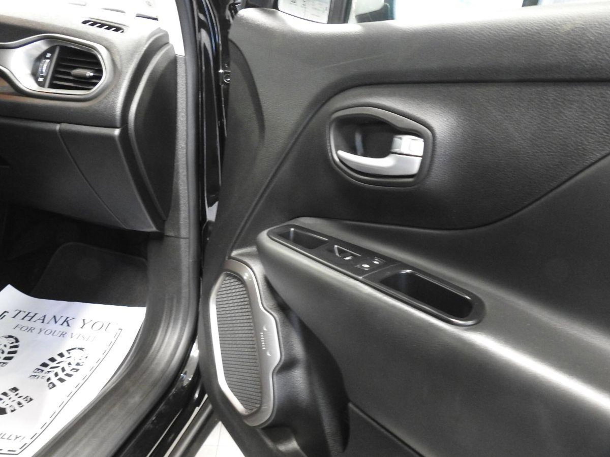 Jeep Renegade 1.4 MultiAir Limited (11)