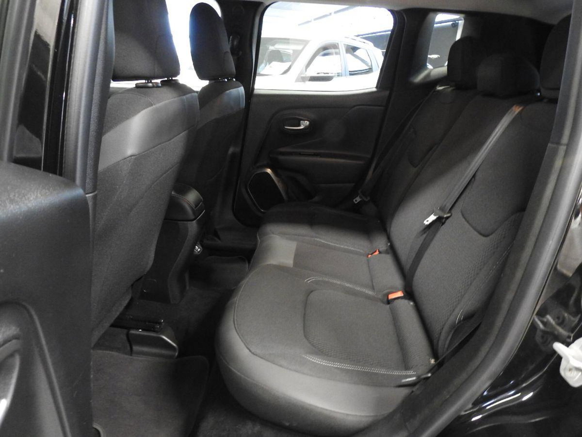 Jeep Renegade 1.4 MultiAir Limited (16)