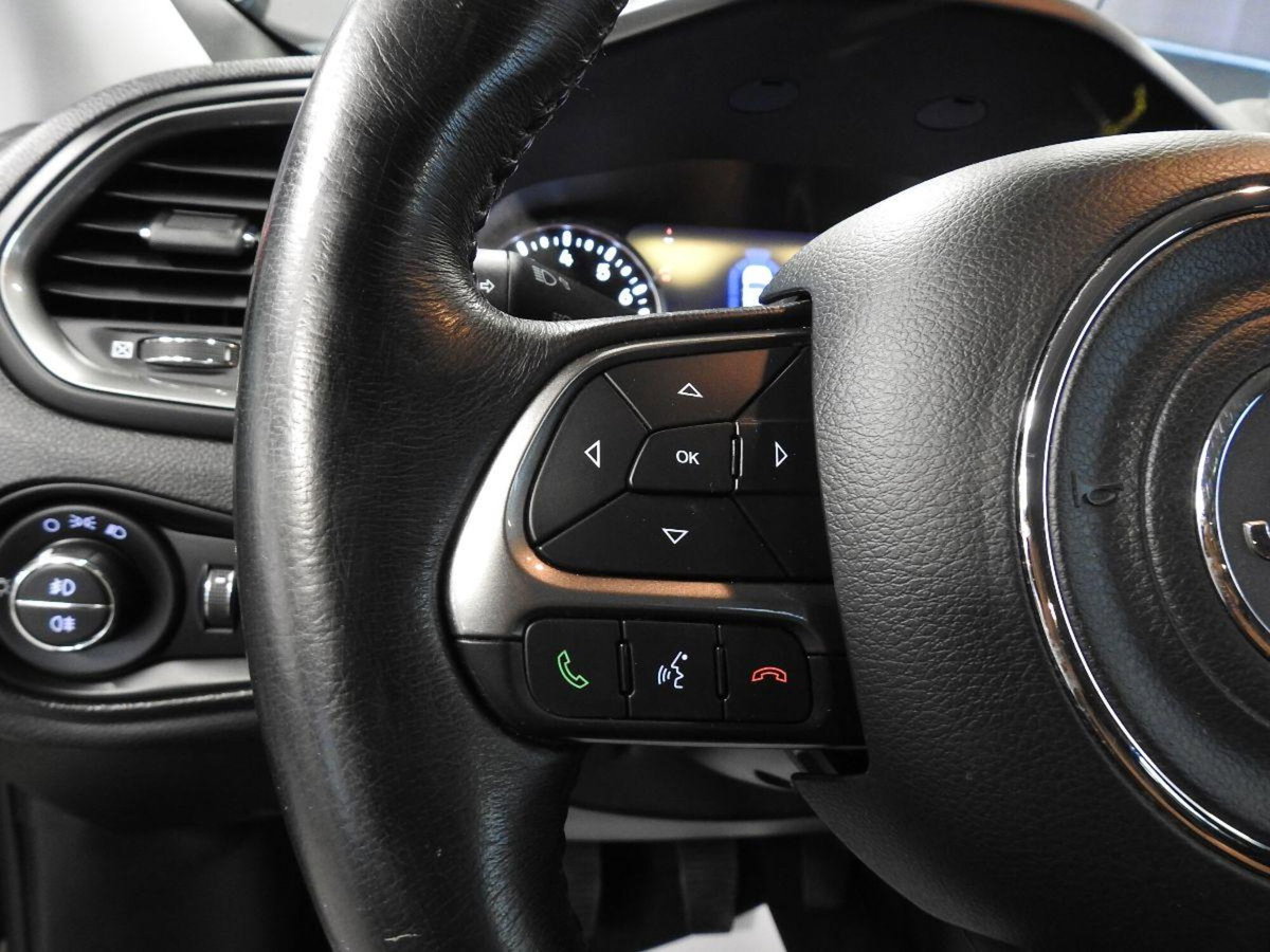 Jeep Renegade 1.4 MultiAir Limited (18)