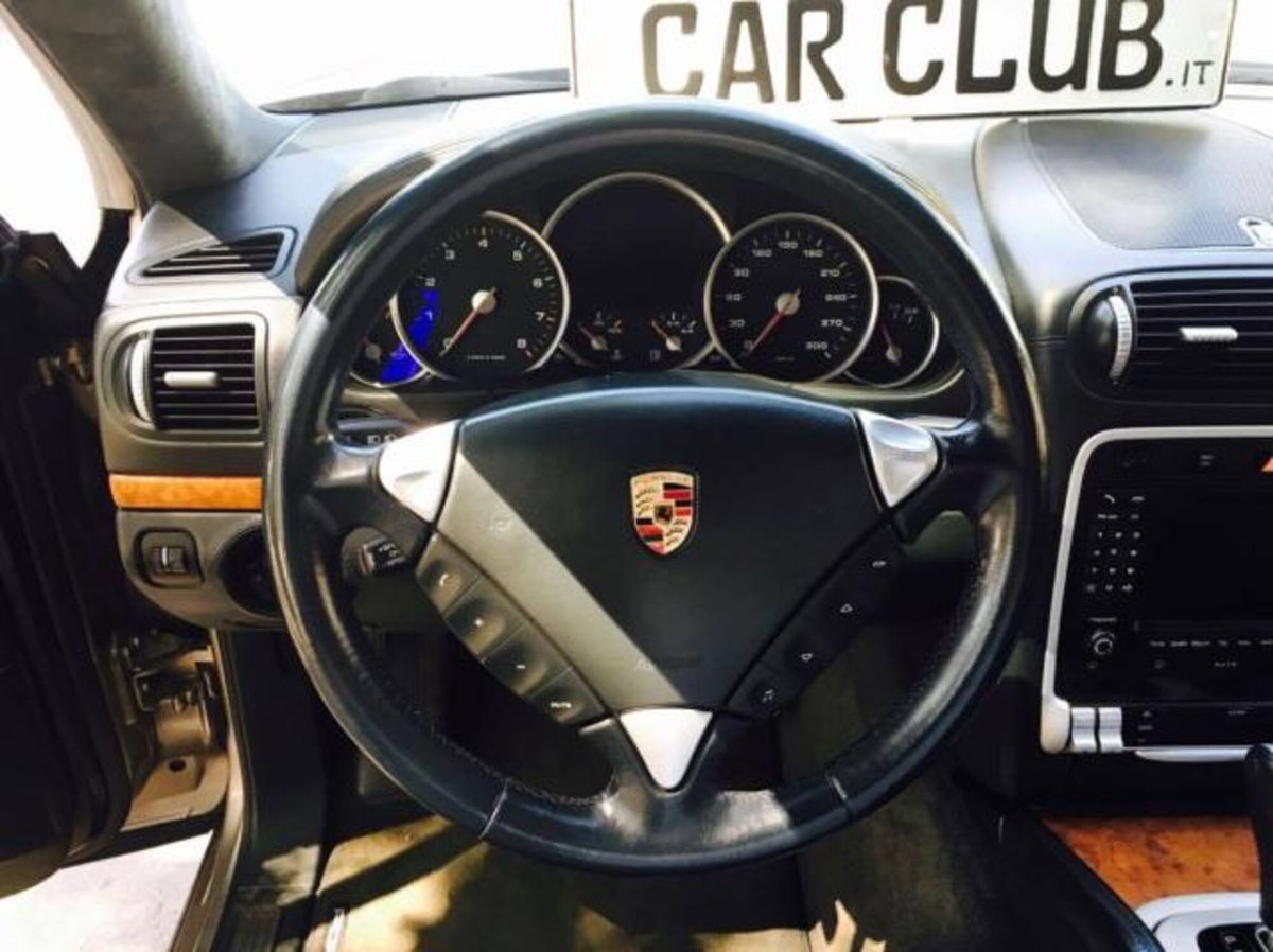 Porsche Cayenne 4.5 cat Turbo (15)