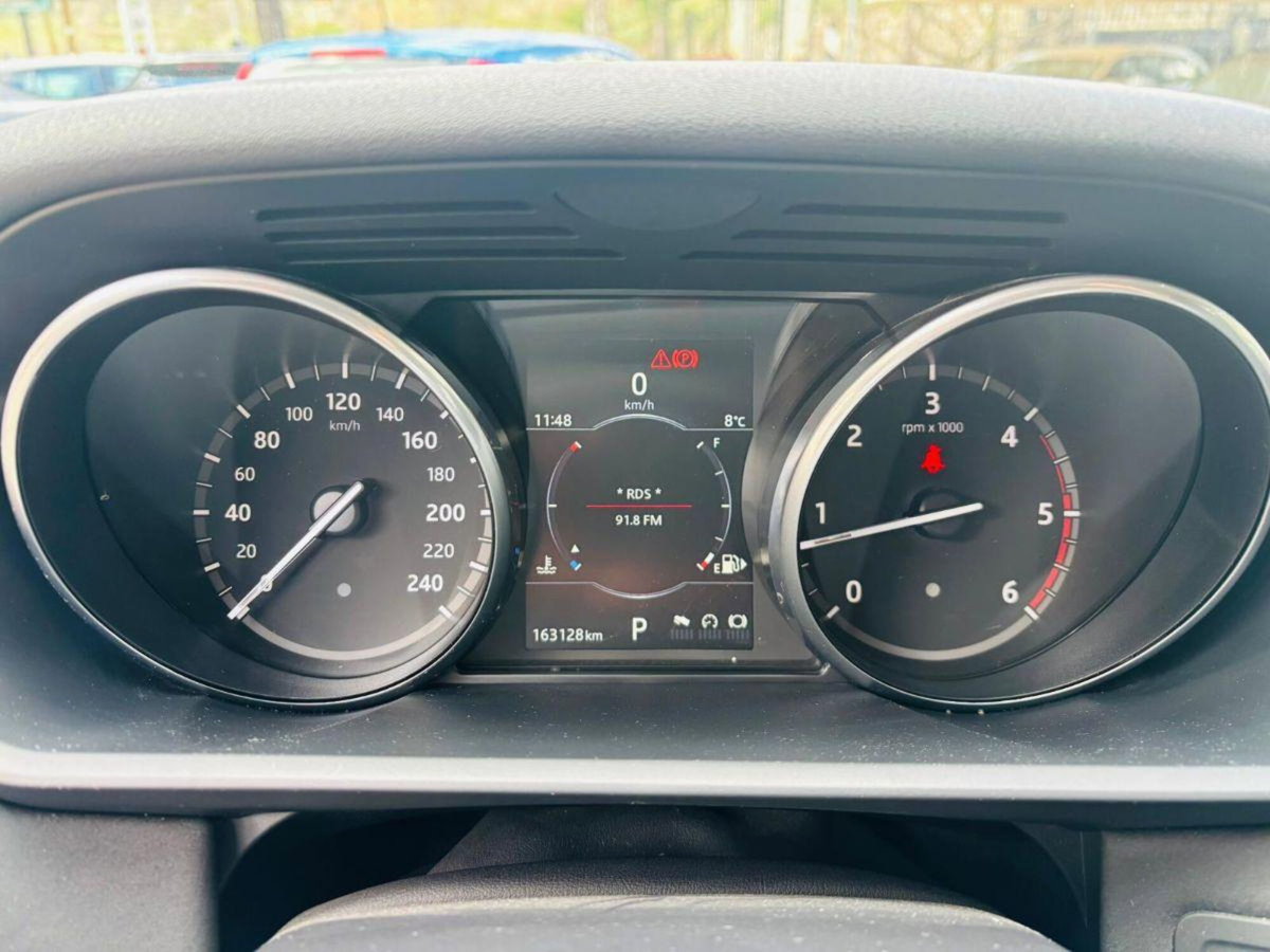 Land Rover Discovery Sport 2.0 SD4 240 CV HSE (19)