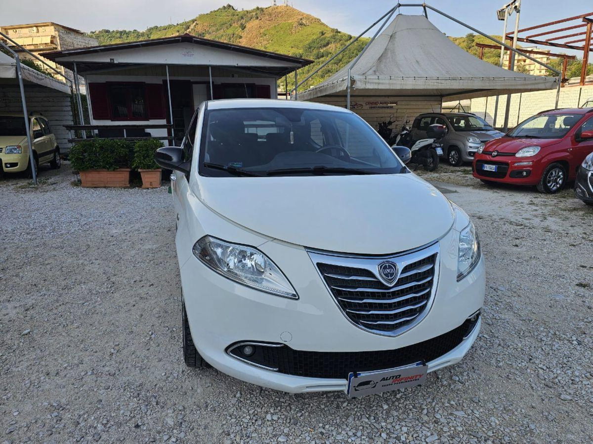 Lancia Ypsilon 1.2 69 CV 5 porte GPL Ecochic Gold