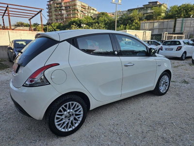 Lancia Ypsilon 1.2 69 CV 5 porte GPL Ecochic Gold (7)