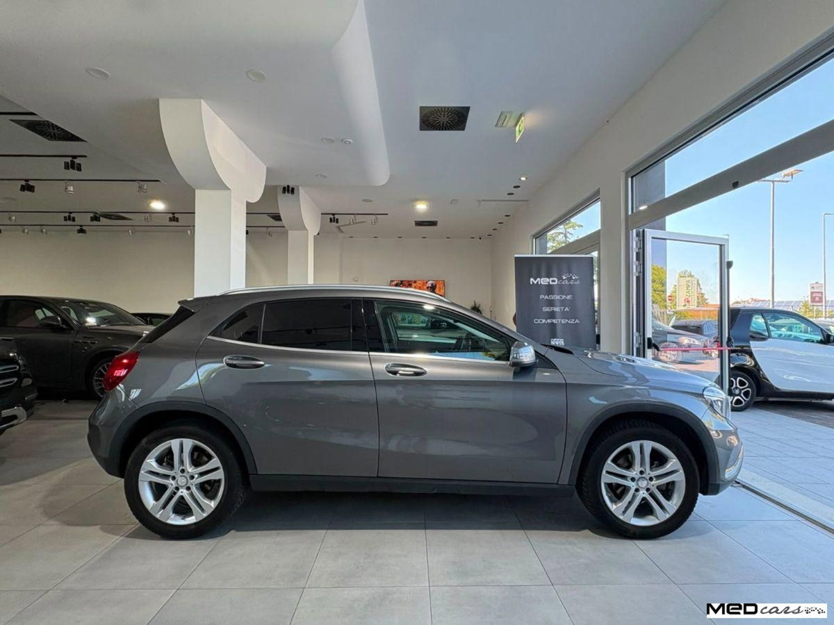 Mercedes-Benz GLA SUV 200 d Automatic Enduro