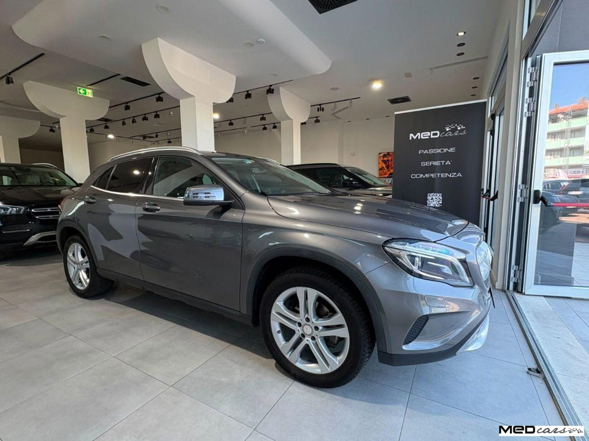 Mercedes-Benz GLA SUV 200 d Automatic Enduro (2)