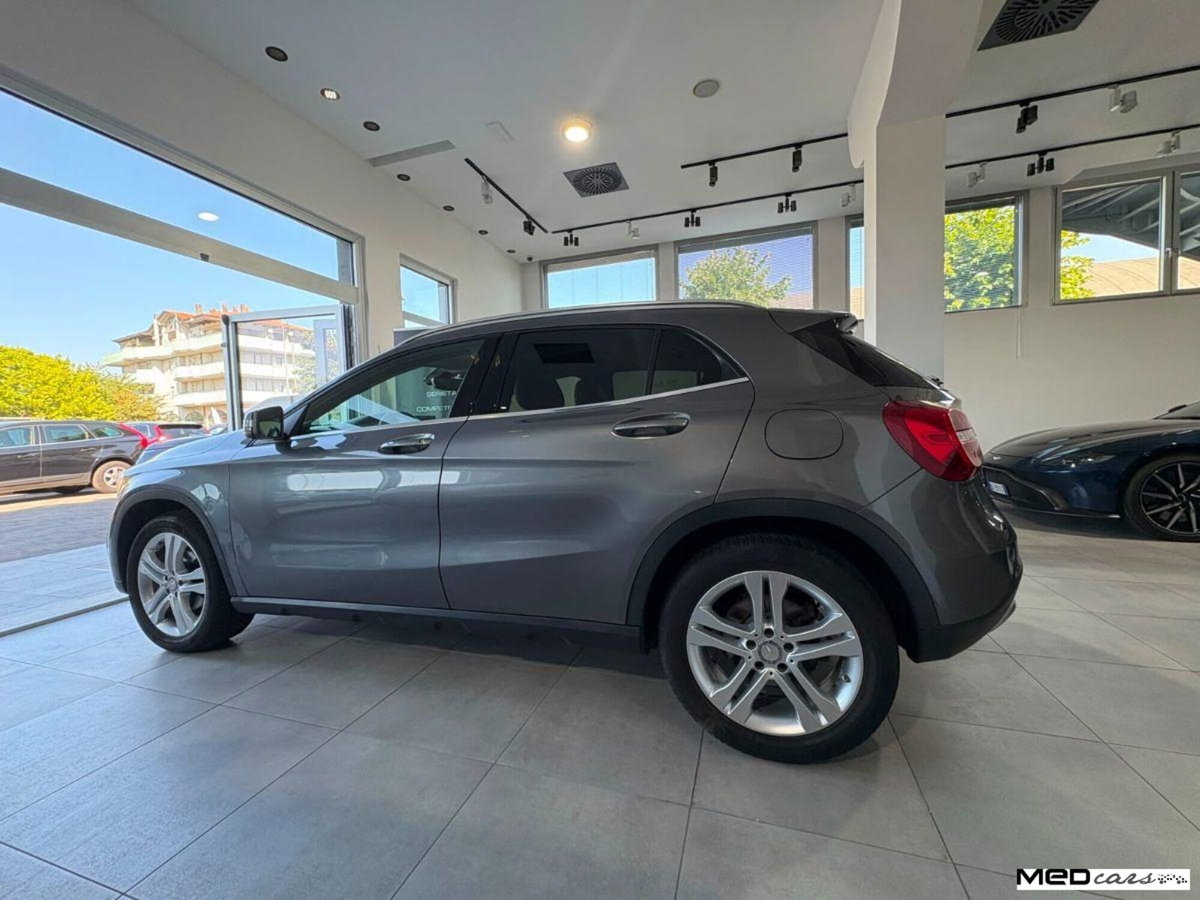 Mercedes-Benz GLA SUV 200 d Automatic Enduro (6)