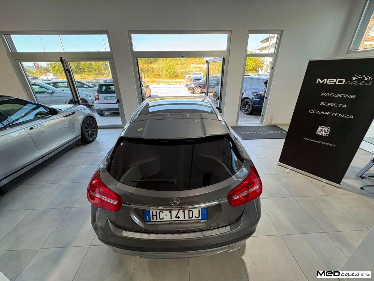 Mercedes-Benz GLA SUV 200 d Automatic Enduro (8)