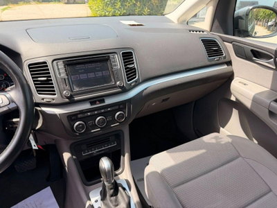 Volkswagen Sharan 2.0 TDI 150 CV SCR DSG Business BlueMotion Technology (9)