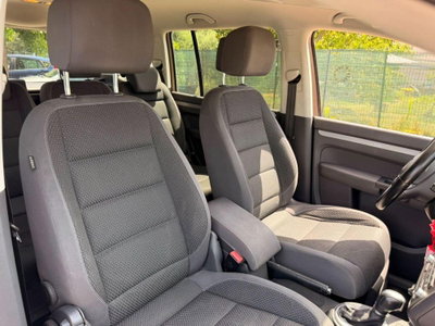 Volkswagen Touran 1.6 TDI DSG Comfortline (17)