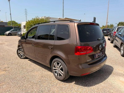 Volkswagen Touran 1.6 TDI DSG Comfortline (4)