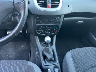 Peugeot 206 60CV 5p. Trendy (13)