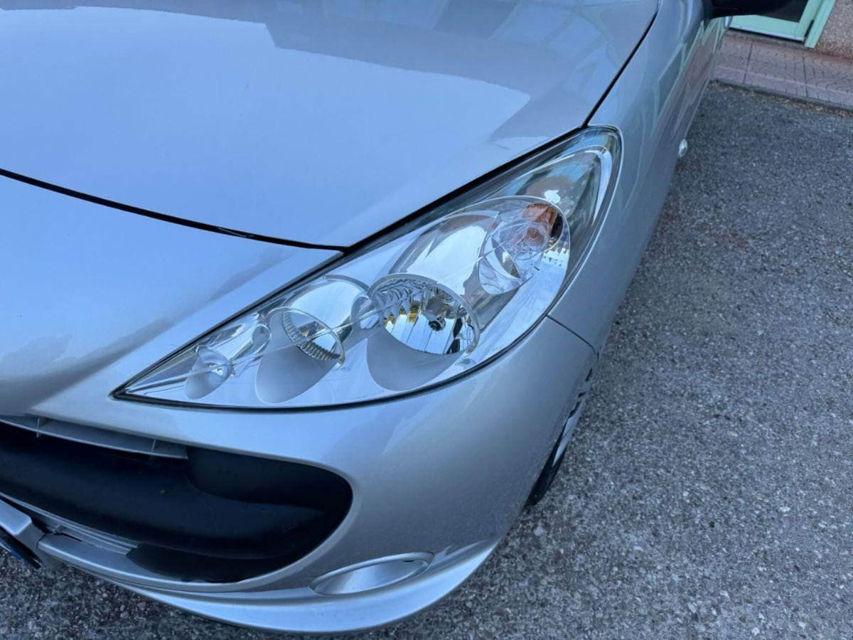 Peugeot 206 60CV 5p. Trendy (18)