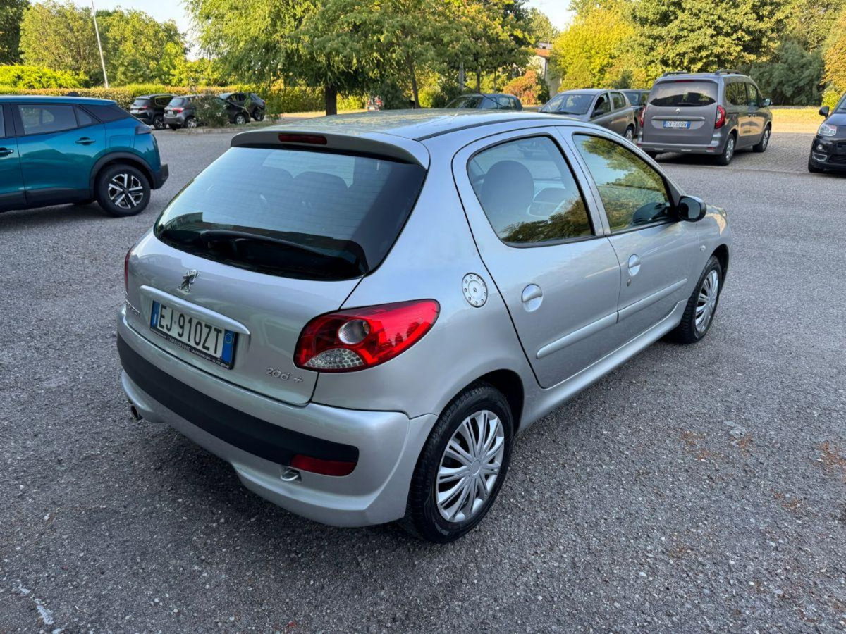 Peugeot 206 60CV 5p. Trendy (4)