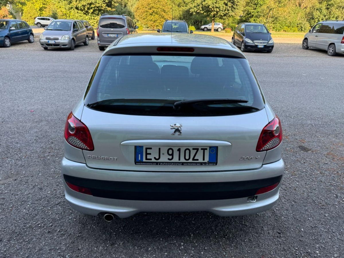 Peugeot 206 60CV 5p. Trendy (5)