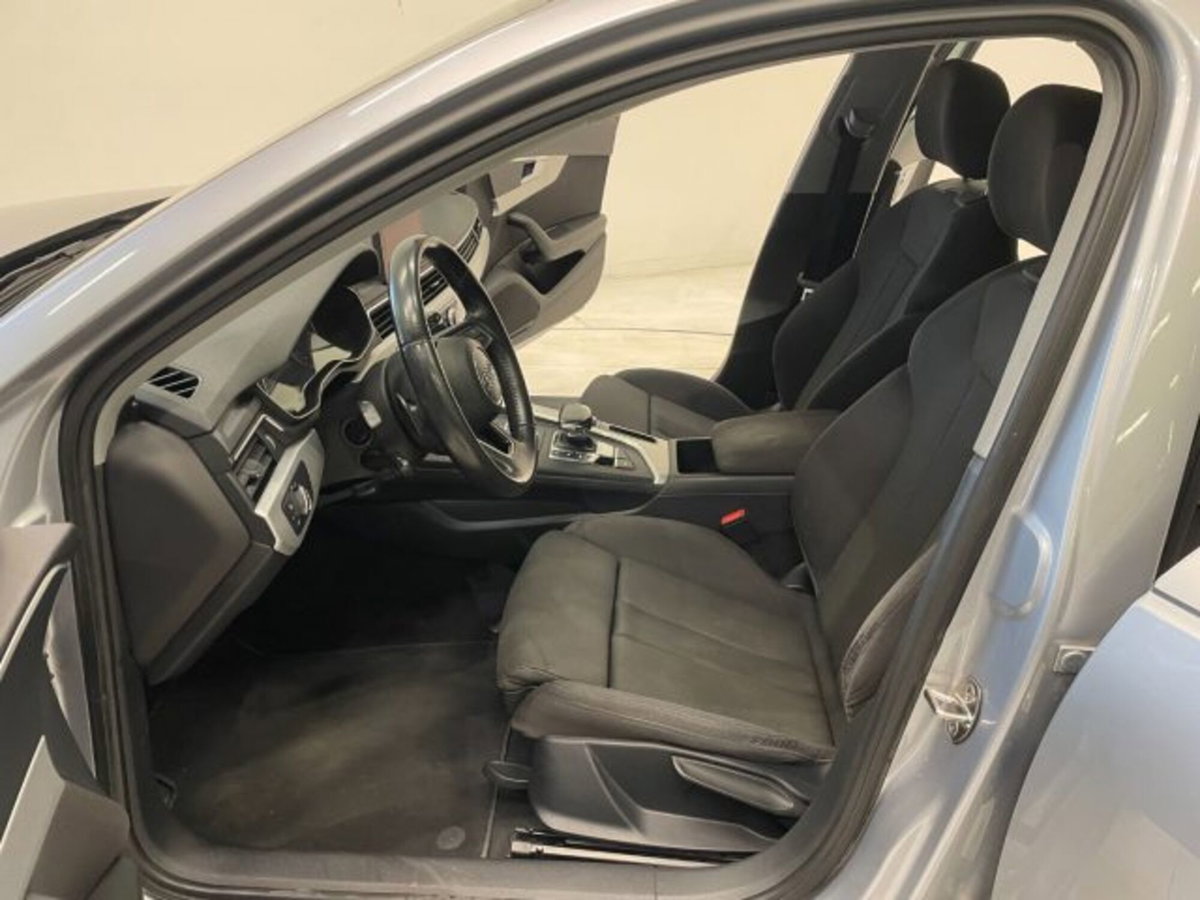 Audi A4 Avant 40 TDI S tronic Business (6)