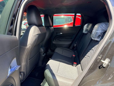 Jeep Avenger 1.2 turbo e-hybrid mhev Summit fwd 110cv edct6 (11)