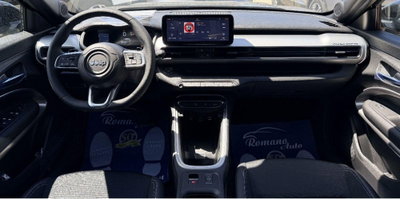 Jeep Avenger 1.2 turbo e-hybrid mhev Summit fwd 110cv edct6 (8)